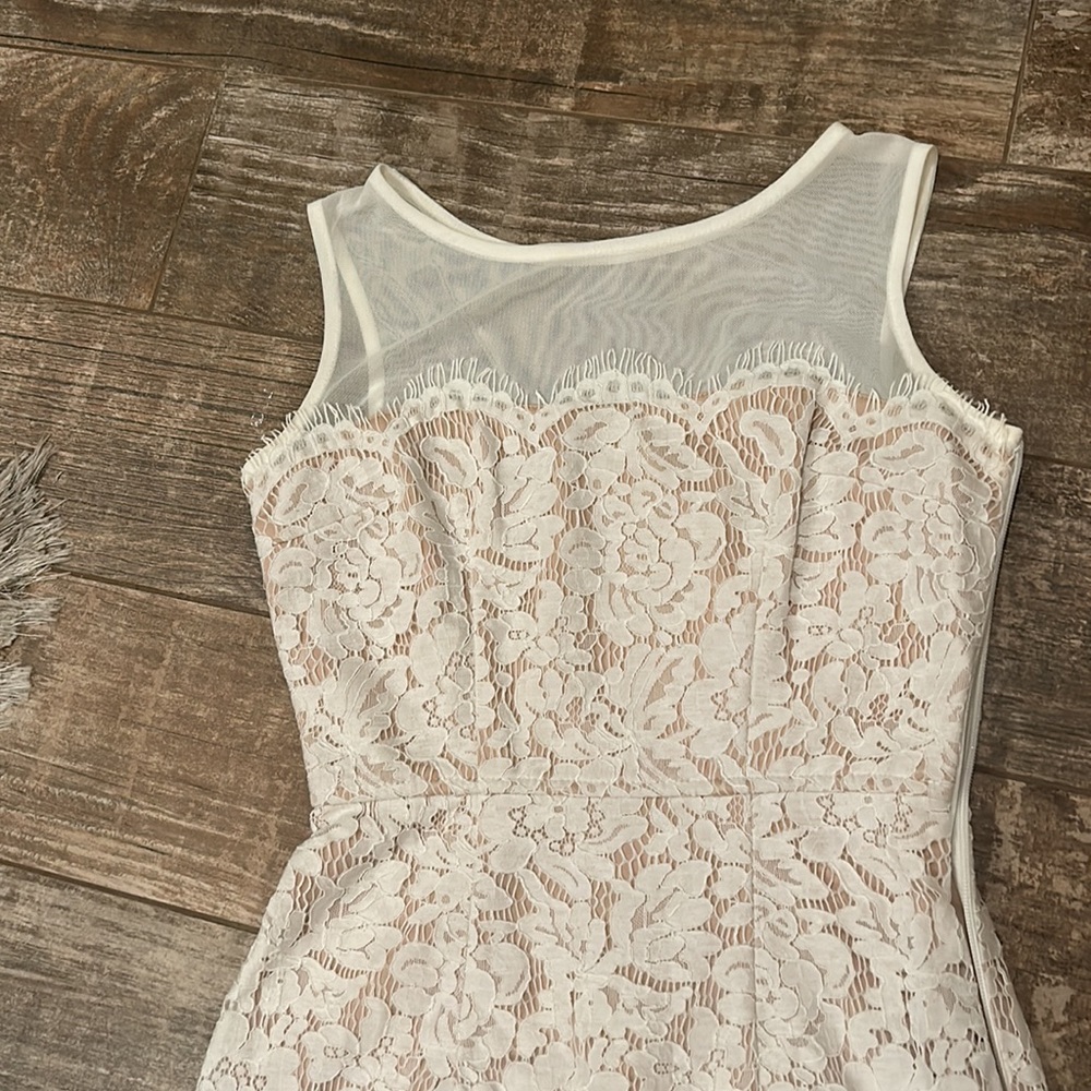 Like New Sz Xs Lulus white for fitted  dress. Has some stretch. Lined. Gorgeous
